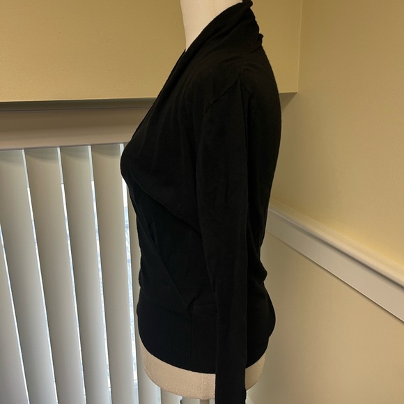 H&M Black V-Neck Sweater - Picture 2 of 6